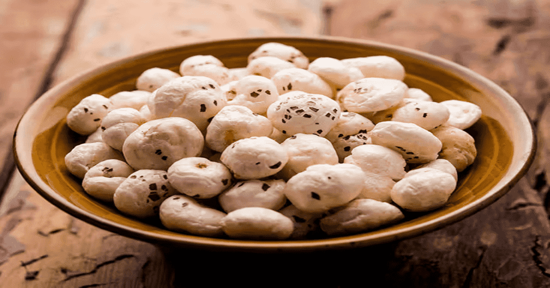 Unveiling the Nutritional Benefits of Combining Makhana with Milk
